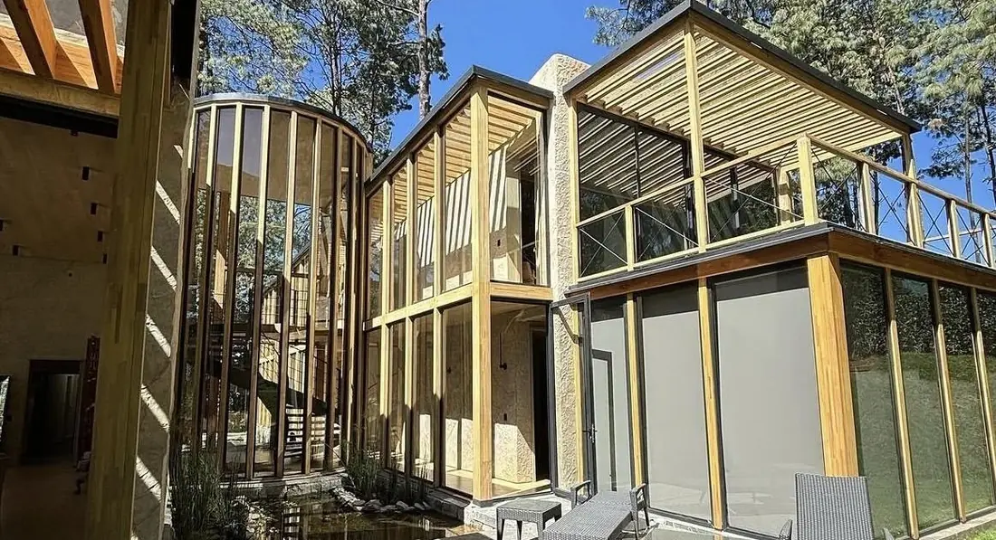 Parallel House